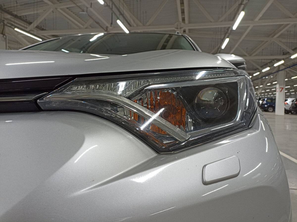 Купить Toyota RAV4, 2019, 123 502 км, фото №17