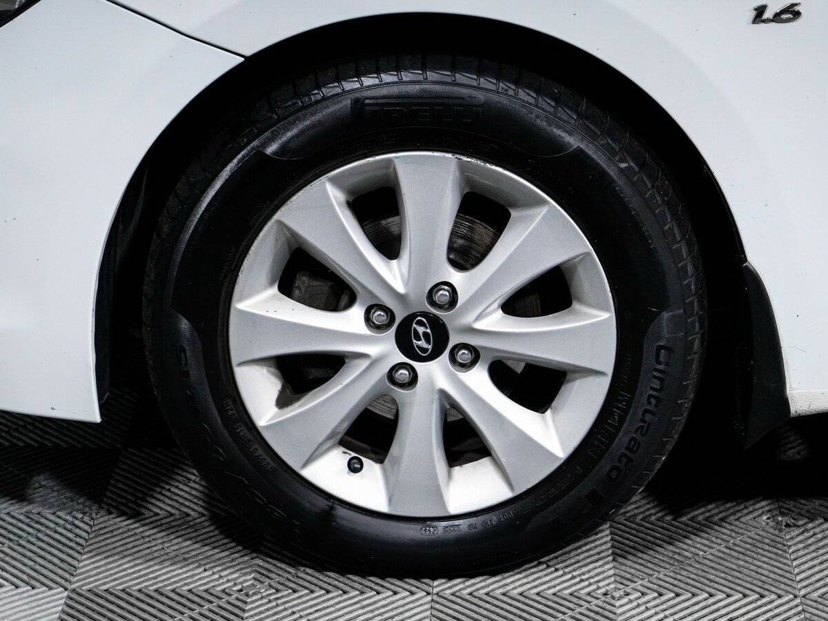 Купить Hyundai Solaris, 2016, 236 209 км, фото №15