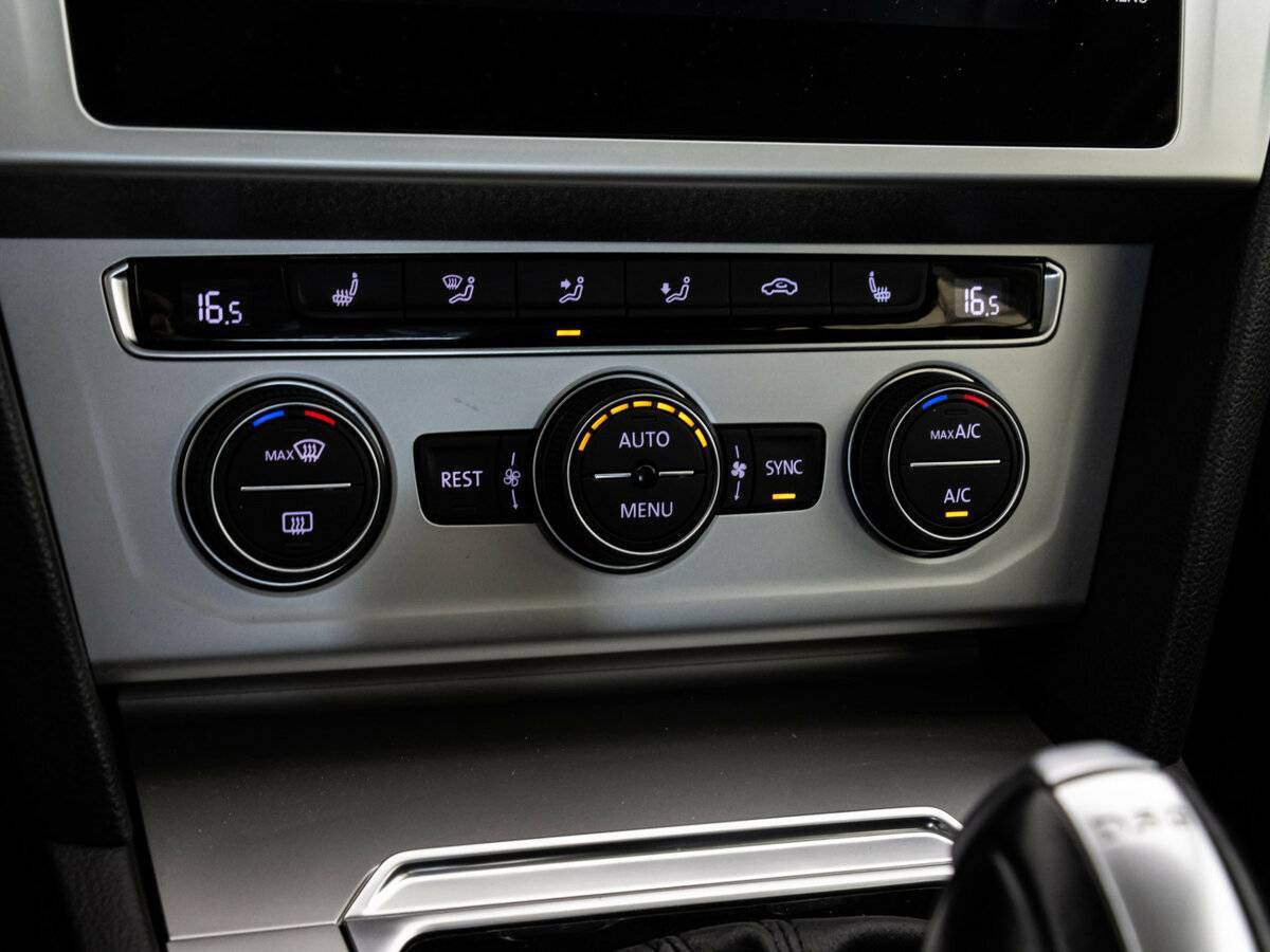 Купить Volkswagen Passat, 2018, 107 332 км, фото №15