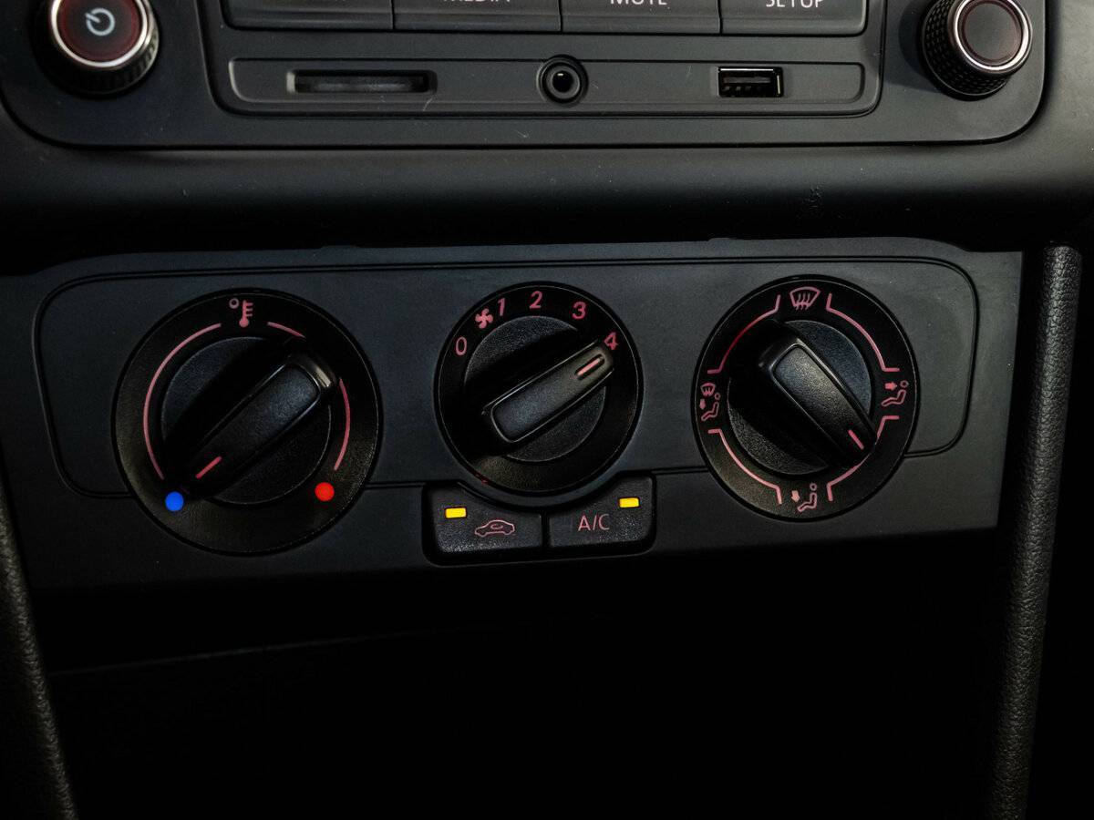 Купить Volkswagen Polo, 2017, 185 342 км, фото №13