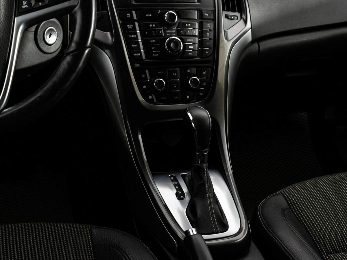 Купить Opel Astra, 2012, 180 792 км, фото №10