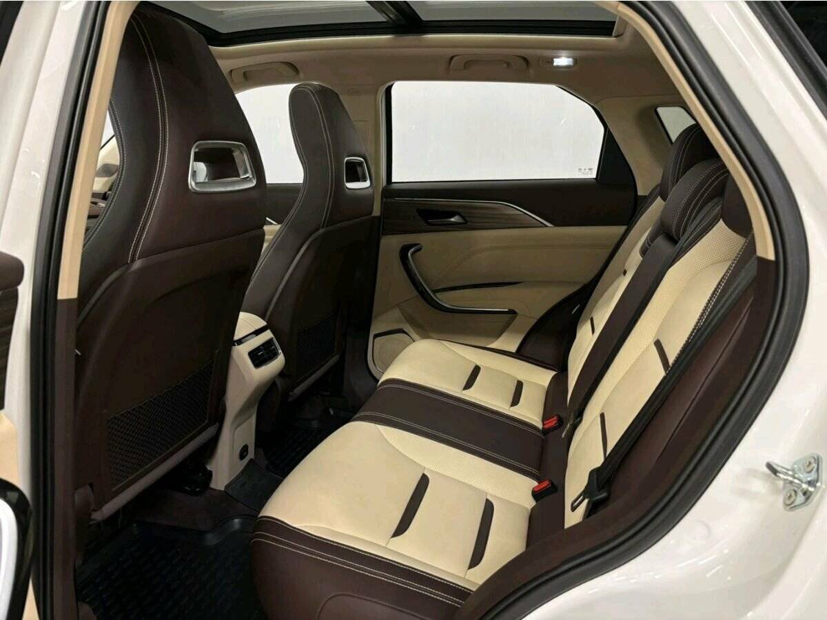 Купить FAW Bestune T77, 2023, 16 856 км, фото №17