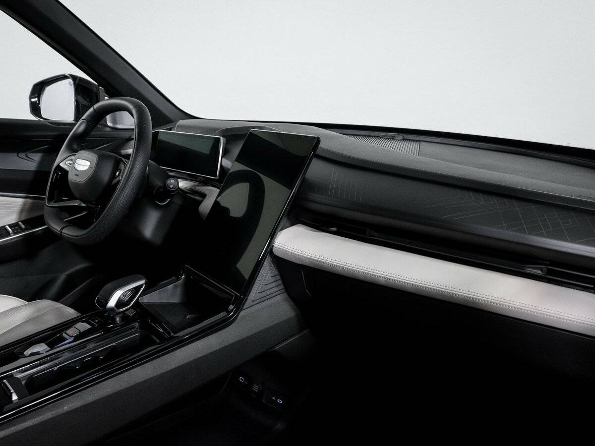 Купить Geely Atlas, 2023, 4 754 км, фото №9