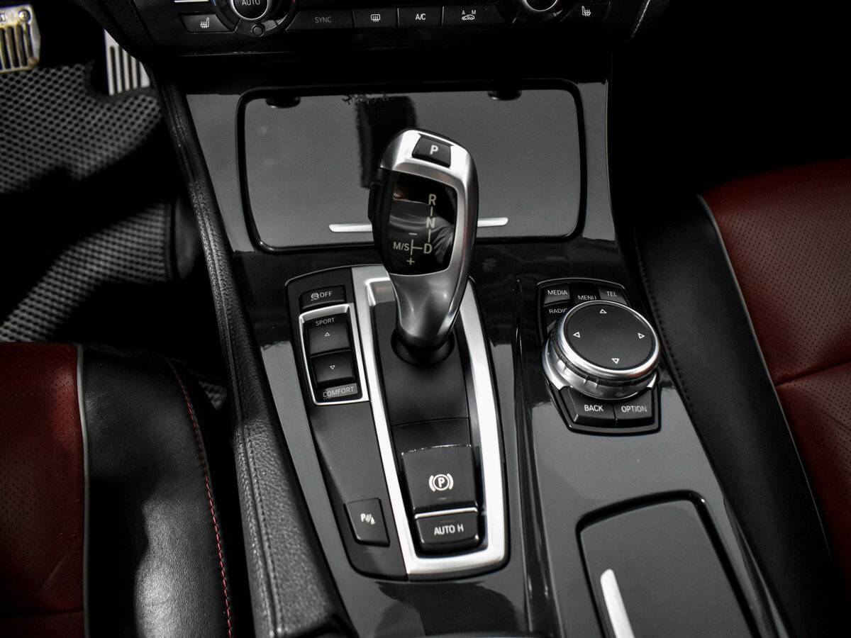 Купить BMW 5 серии 520d, 2013, 288 833 км, фото №9