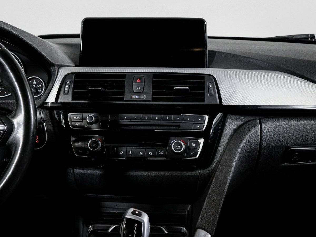 Купить BMW 3 серии 320i xDrive, 2017, 115 856 км, фото №13