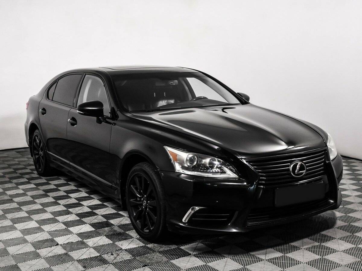 Lexus LS