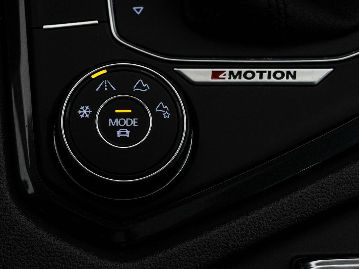 Купить Volkswagen Tiguan, 2017, 128 093 км, фото №15