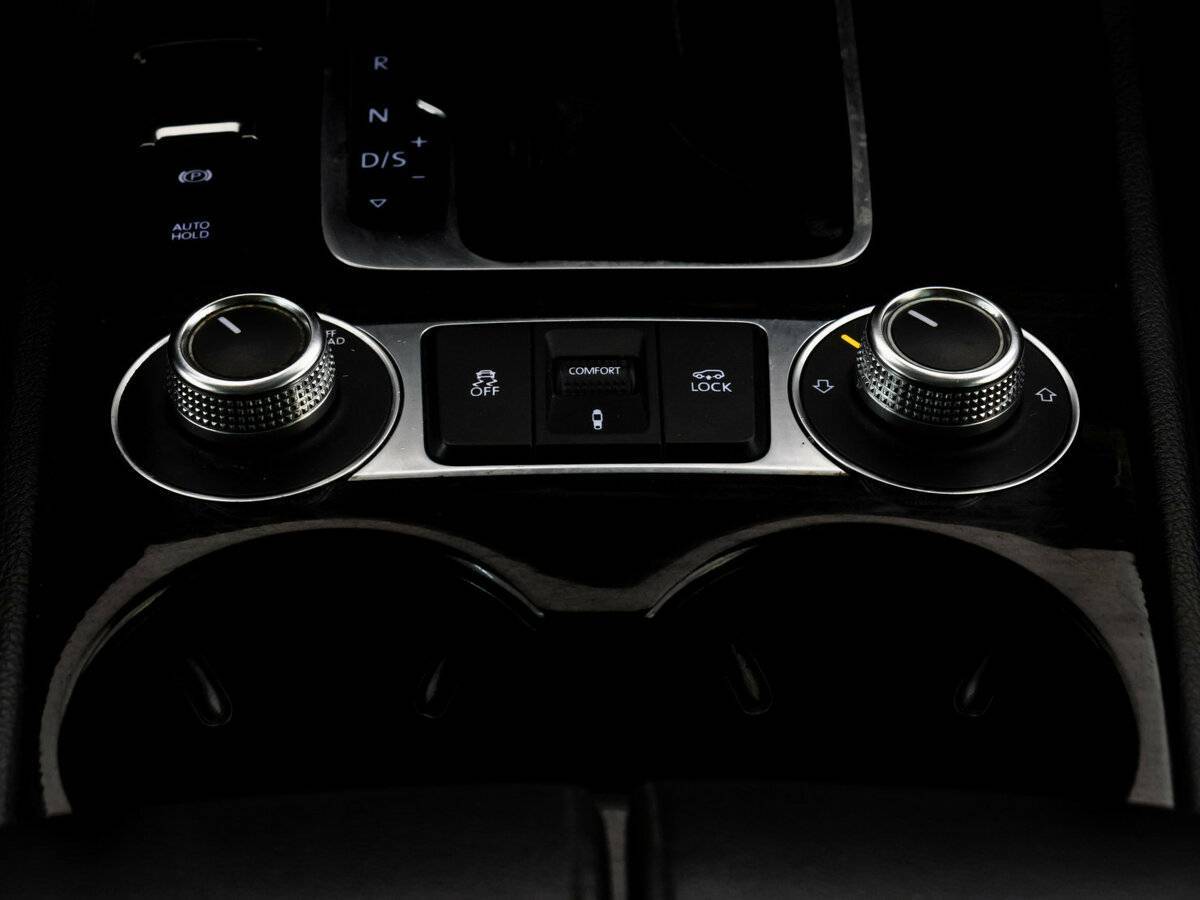 Купить Volkswagen Touareg, 2016, 177 353 км, фото №11