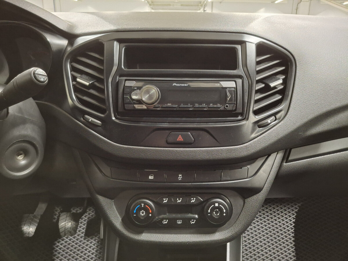 Купить Lada (ВАЗ) Vesta I, 2019, 97 451 км, фото №15