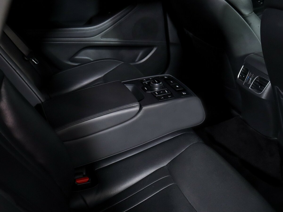 Купить Hyundai Genesis II, 2016, 92 851 км, фото №13