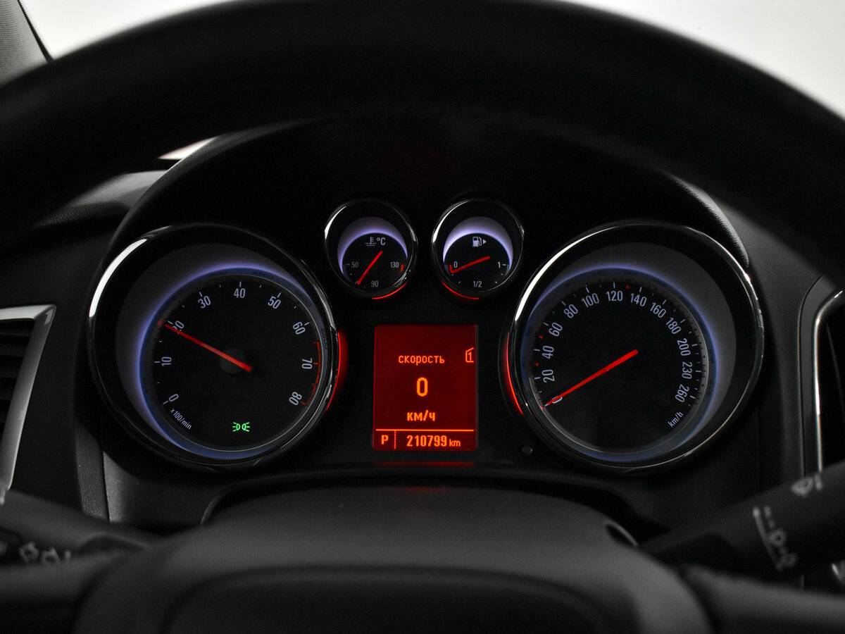 Купить Opel Astra J Рестайлинг, 2013, 210 797 км, фото №16