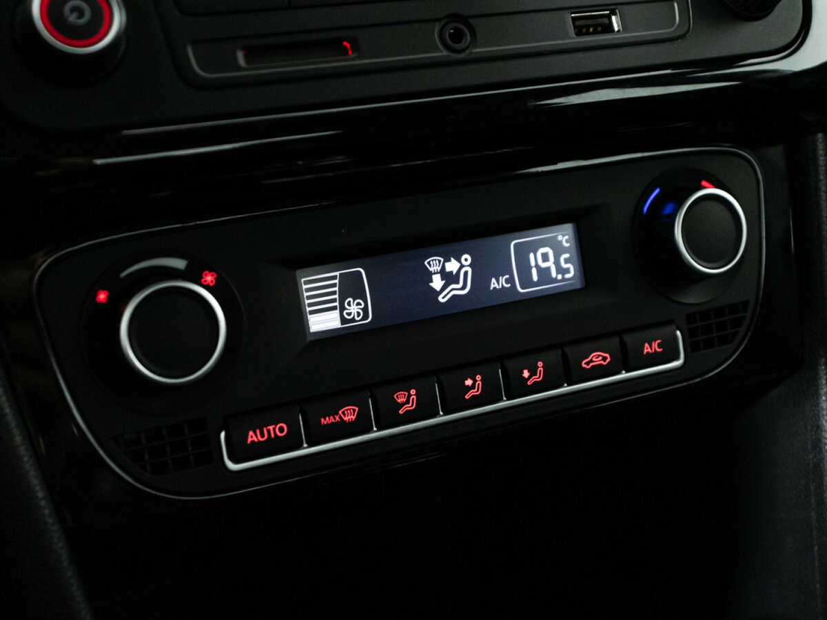 Купить Volkswagen Polo V Рестайлинг, 2017, 93 974 км, фото №15