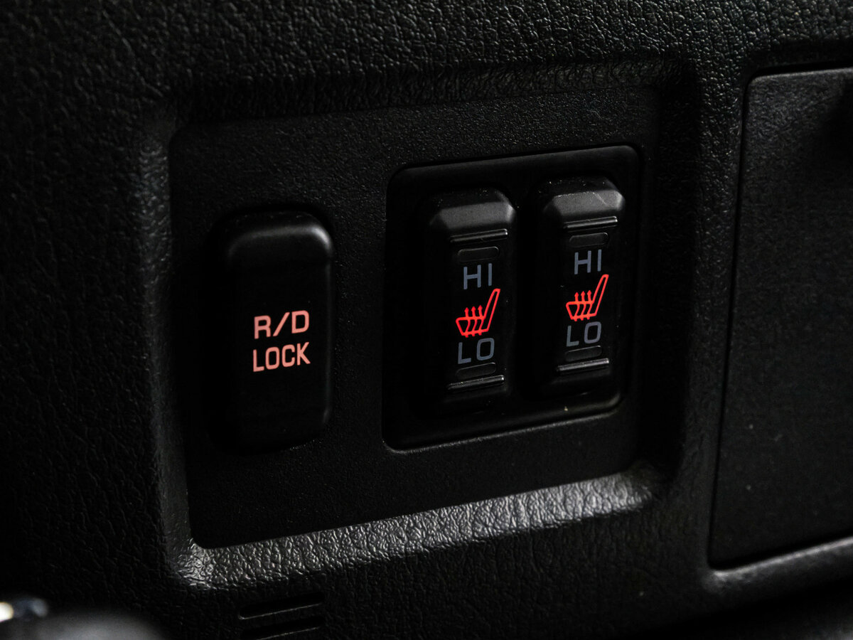 Купить Mitsubishi Pajero IV Рестайлинг 2, 2017, 110 534 км, фото №19