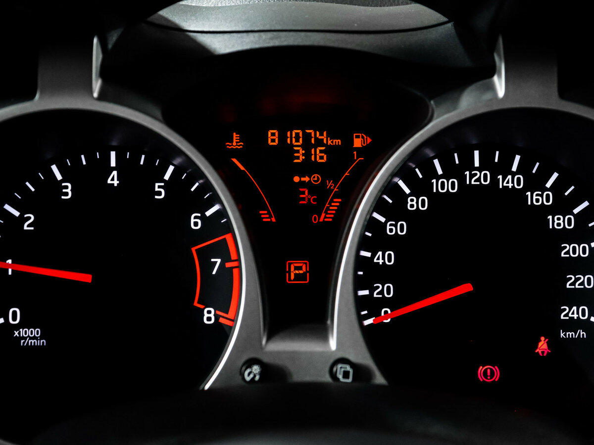 Купить Nissan Juke I Рестайлинг, 2014, 81 050 км, фото №9