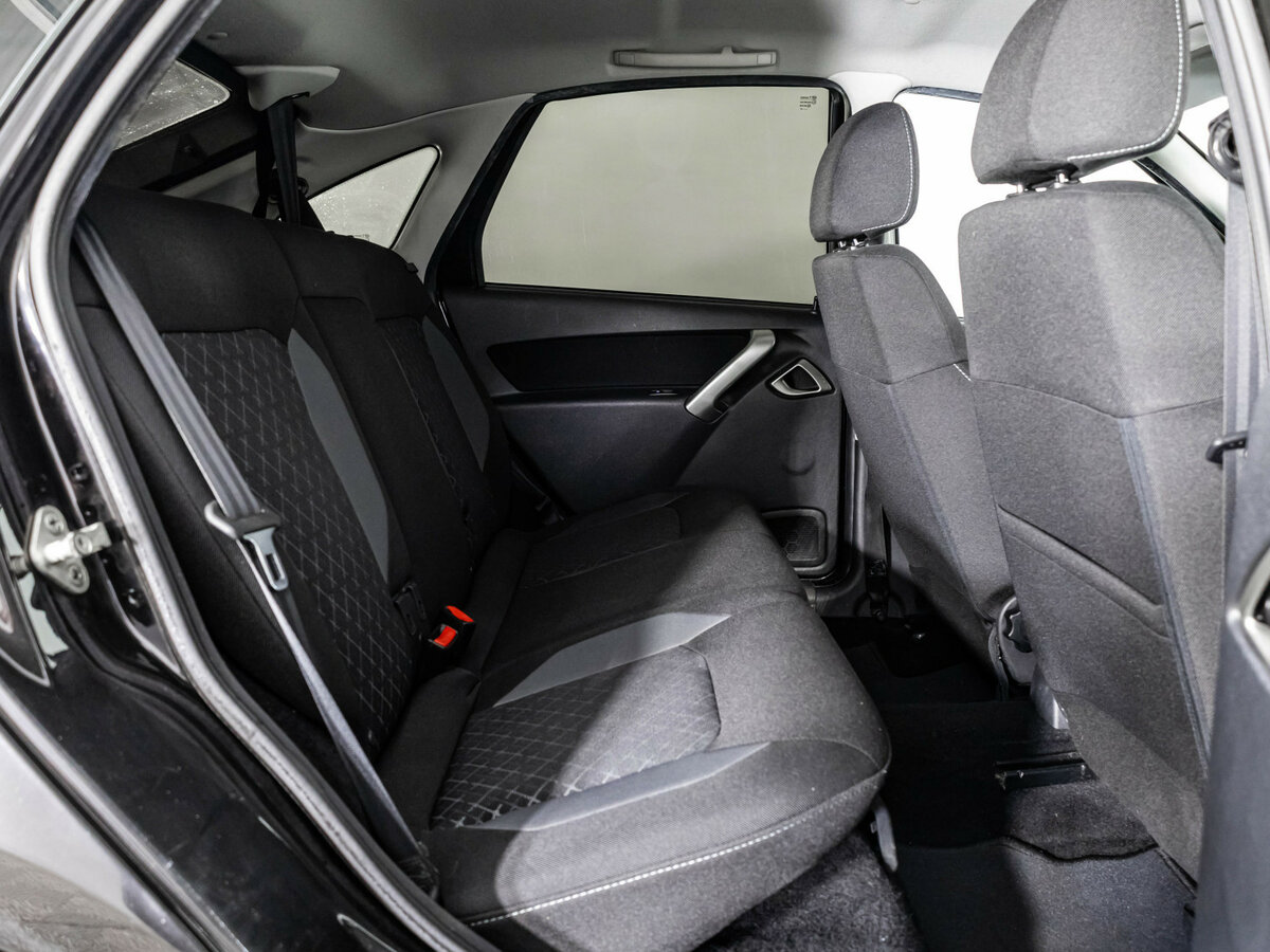 Купить Lada (ВАЗ) Granta I Рестайлинг, 2019, 113 021 км, фото №14