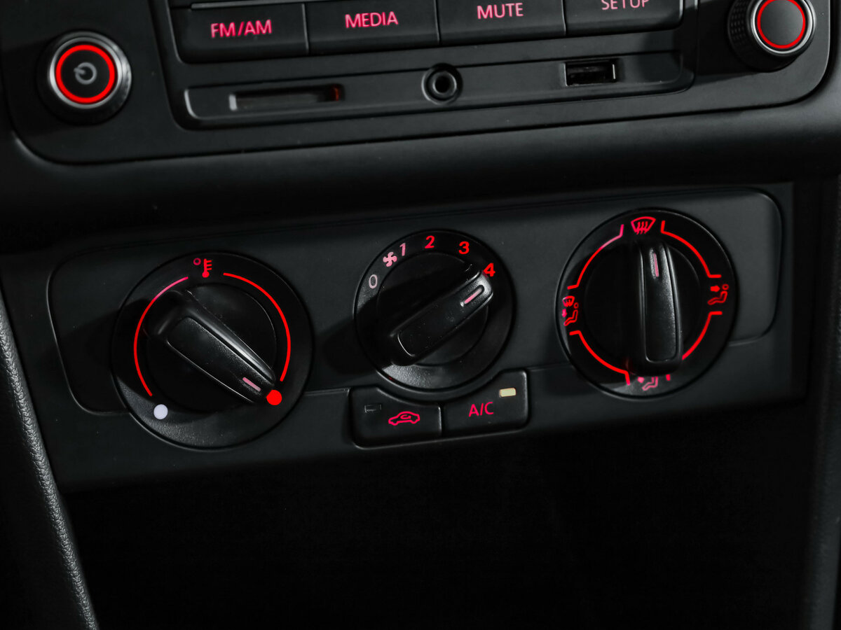 Купить Volkswagen Polo V Рестайлинг, 2018, 163 033 км, фото №12