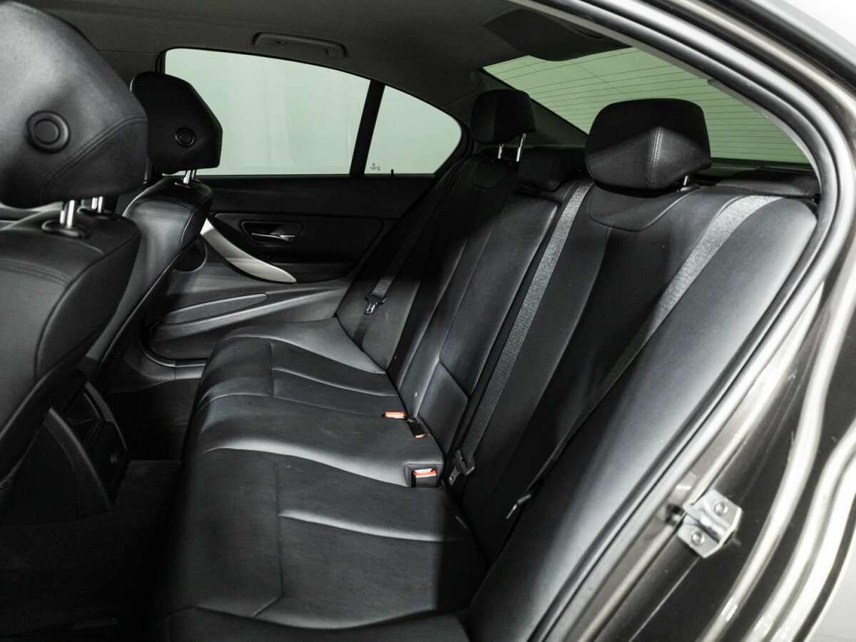 Купить BMW 3 серии 320i VI (F3x), 2015, 189 000 км, фото №10