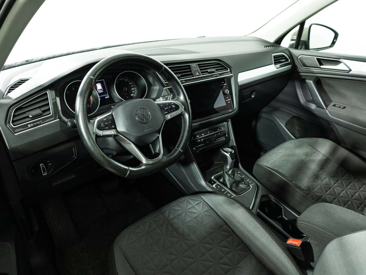 Купить Volkswagen Tiguan II Рестайлинг, 2021, 94 592 км, фото №11