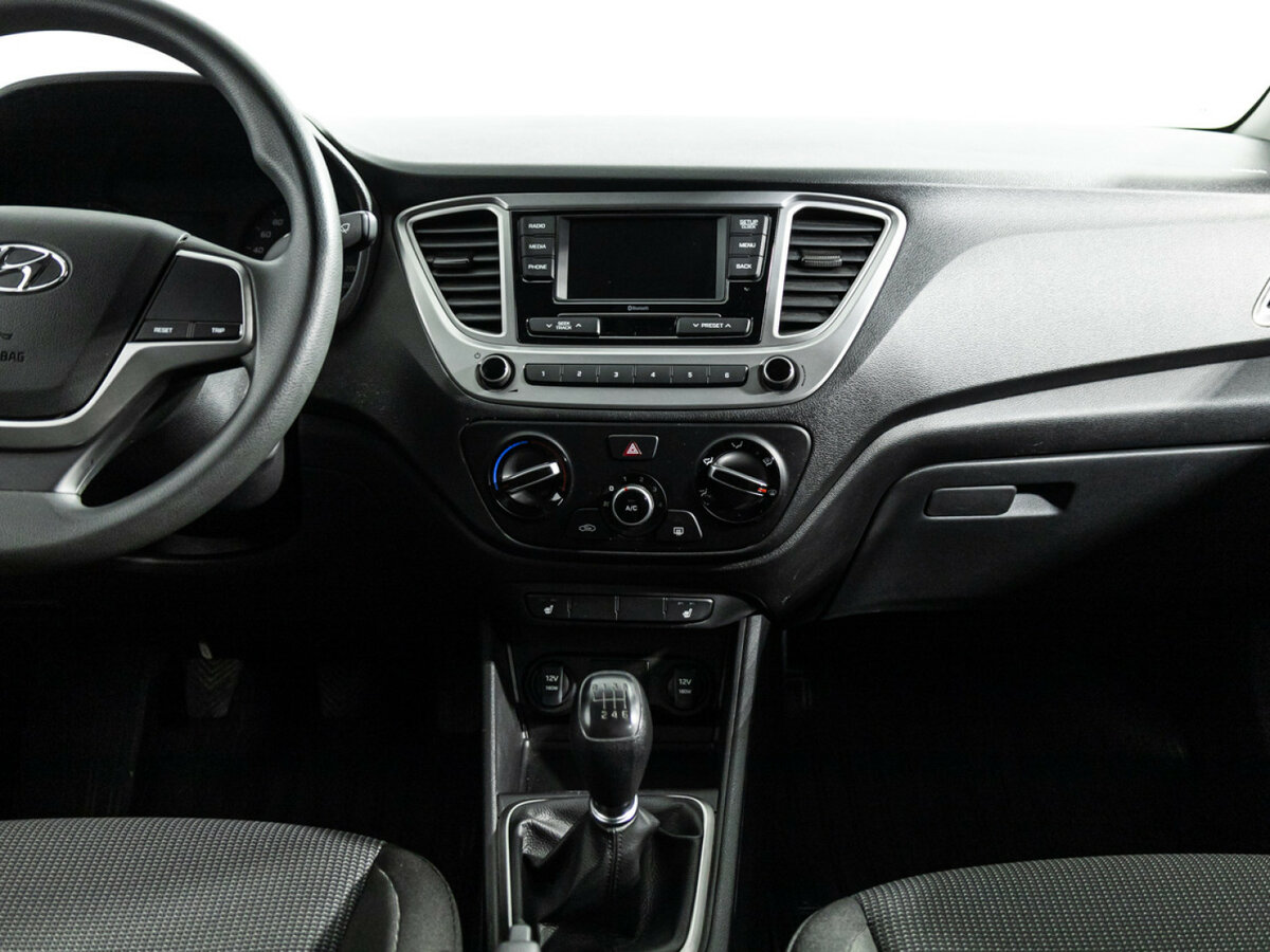 Купить Hyundai Solaris II, 2020, 42 600 км, фото №14