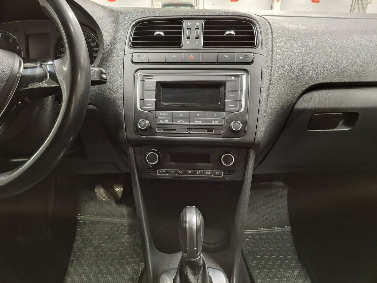 Купить Volkswagen Polo V Рестайлинг, 2017, 86 113 км, фото №15