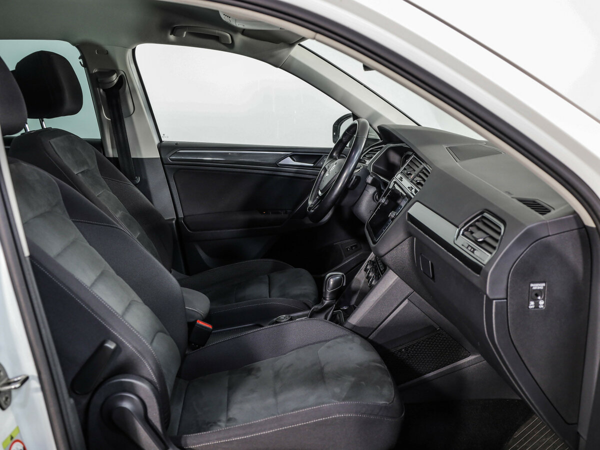 Купить Volkswagen Tiguan II, 2019, 92 843 км, фото №26