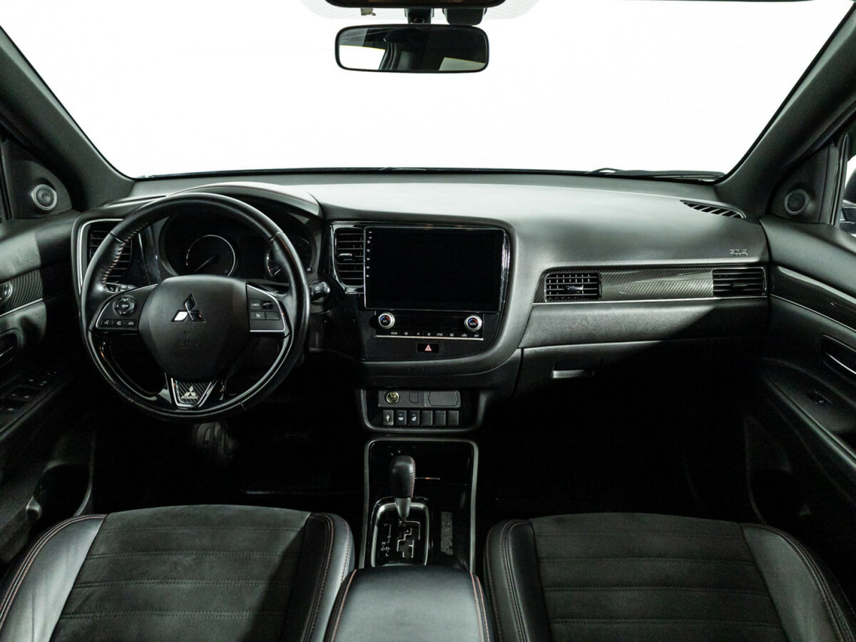 Купить Mitsubishi Outlander III Рестайлинг 3, 2020, 201 777 км, фото №13