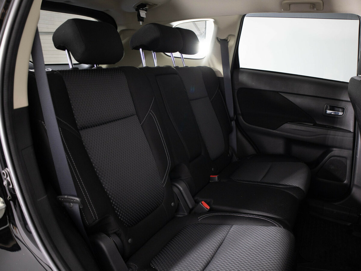 Купить Mitsubishi Outlander III Рестайлинг 3, 2020, 76 905 км, фото №9