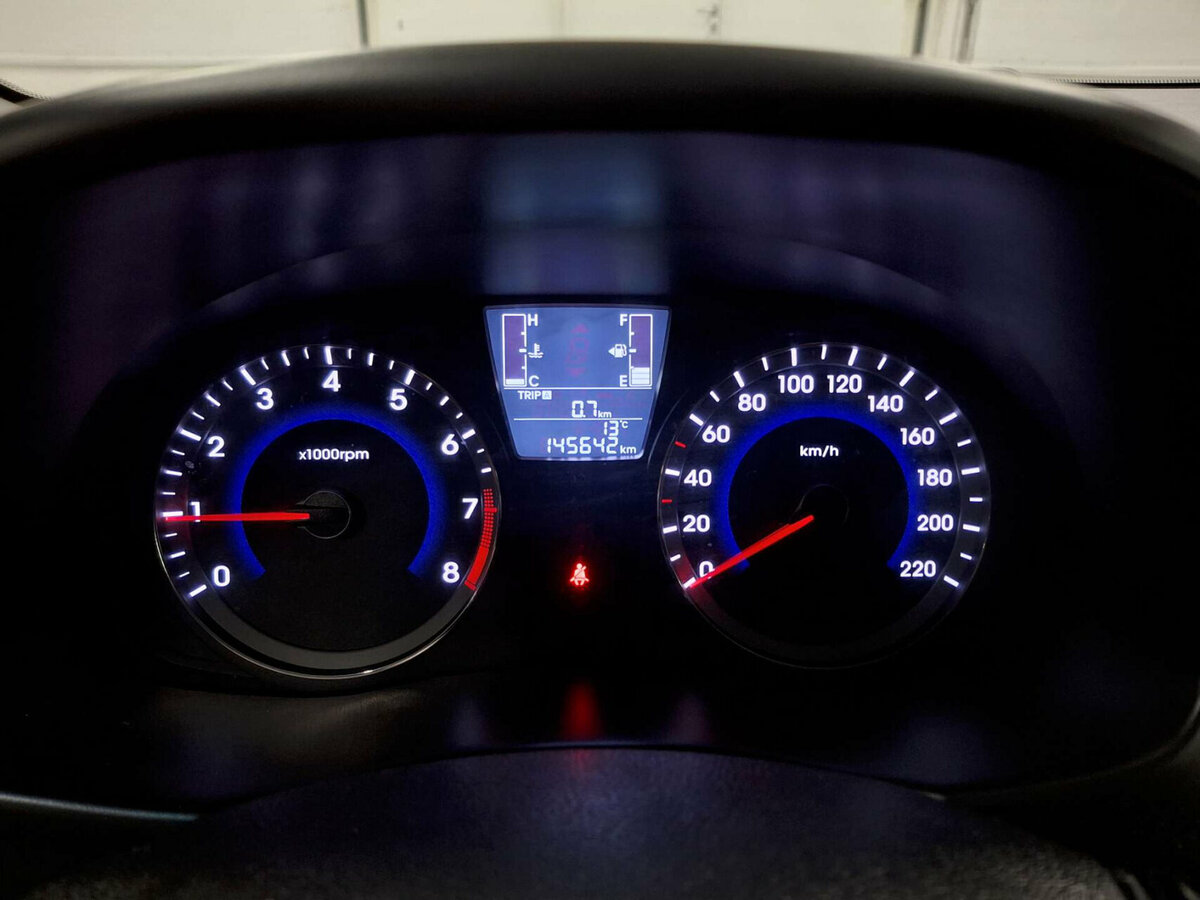 Купить Hyundai Solaris I Рестайлинг, 2016, 145 643 км, фото №13